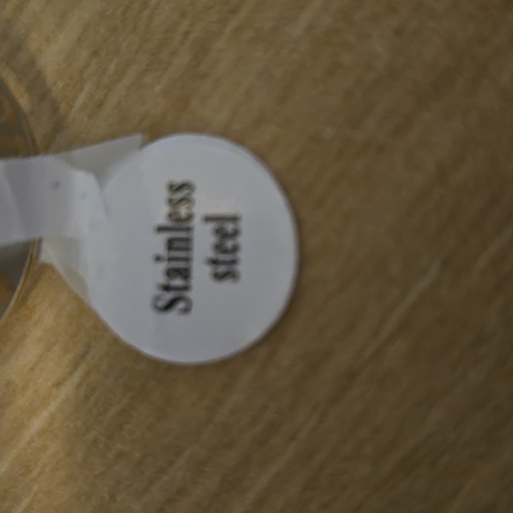 Stainless Steel Gold Jesus Ring - Picture 3 of 3